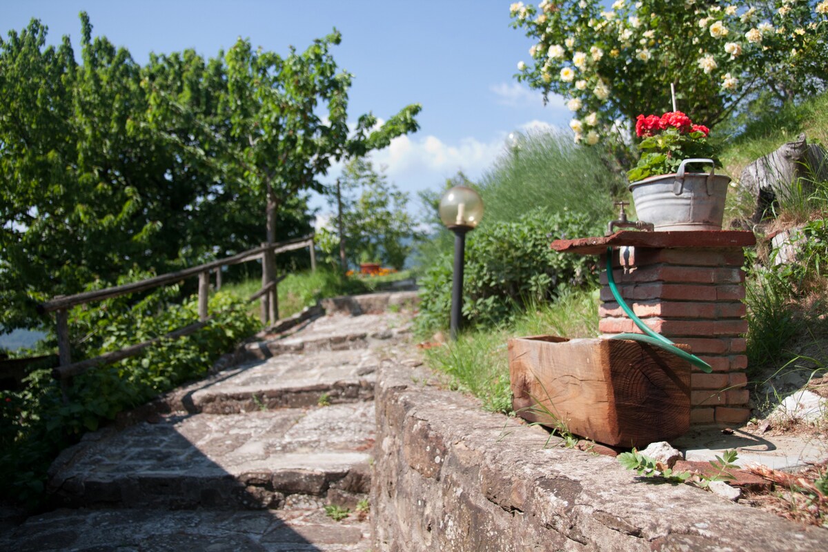 "Le scalette" chalet di campagna toscana