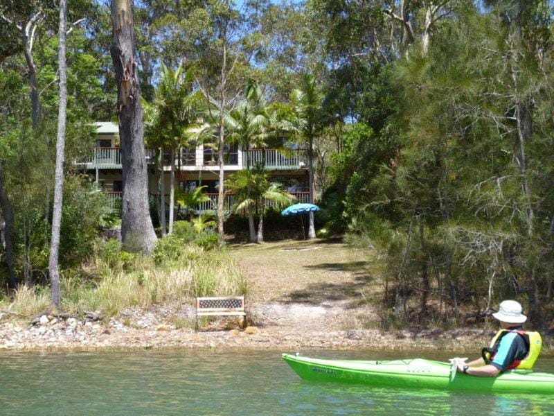 Aero Family Lake House