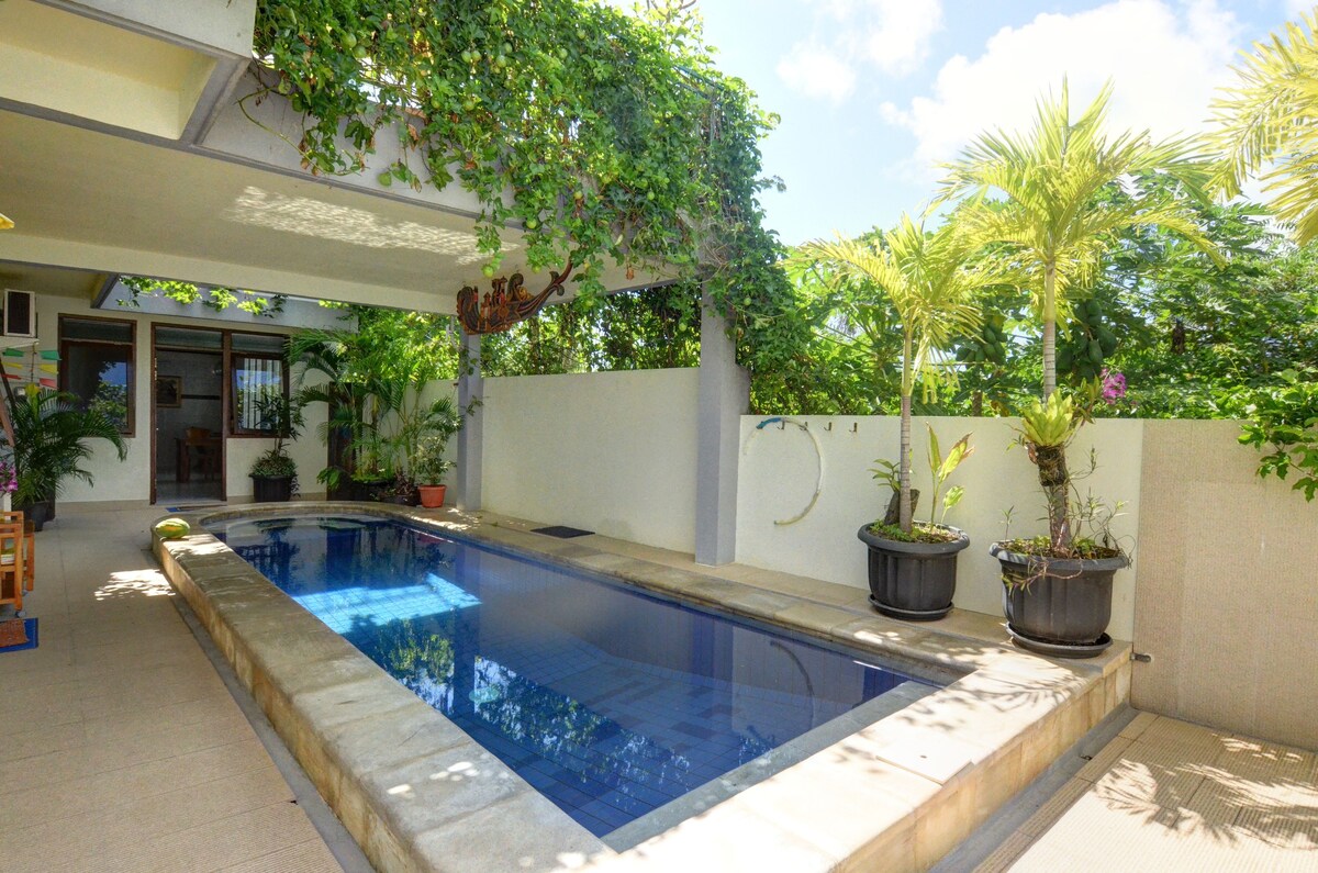 Rumah Gadang Bali ： Surfspots附近的公寓B3
