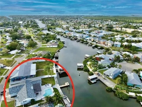 Apollo Beach Waterfront Pool Oasis