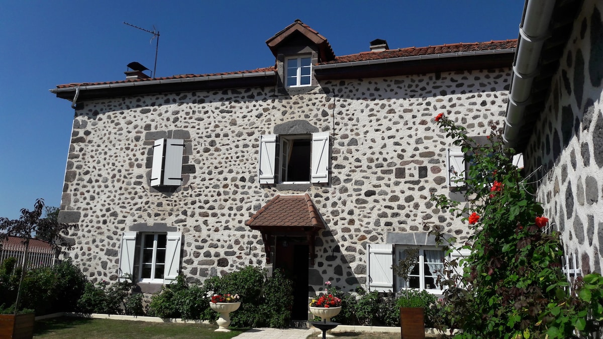 Maison de campagne avec jardin à 5 mn d'Aurillac