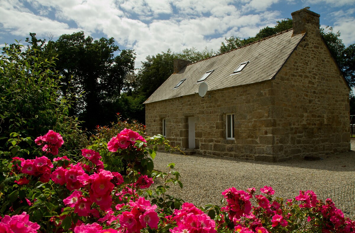 Fabulous Farmhouse & Gite with Pool & Games Room