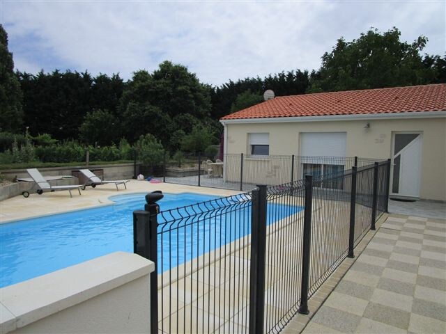 Petite maison à la campagne