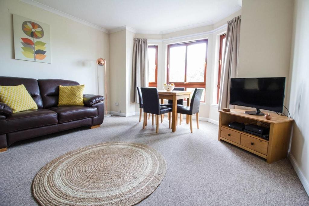 South Groathill - lovely 2 bed with castle view