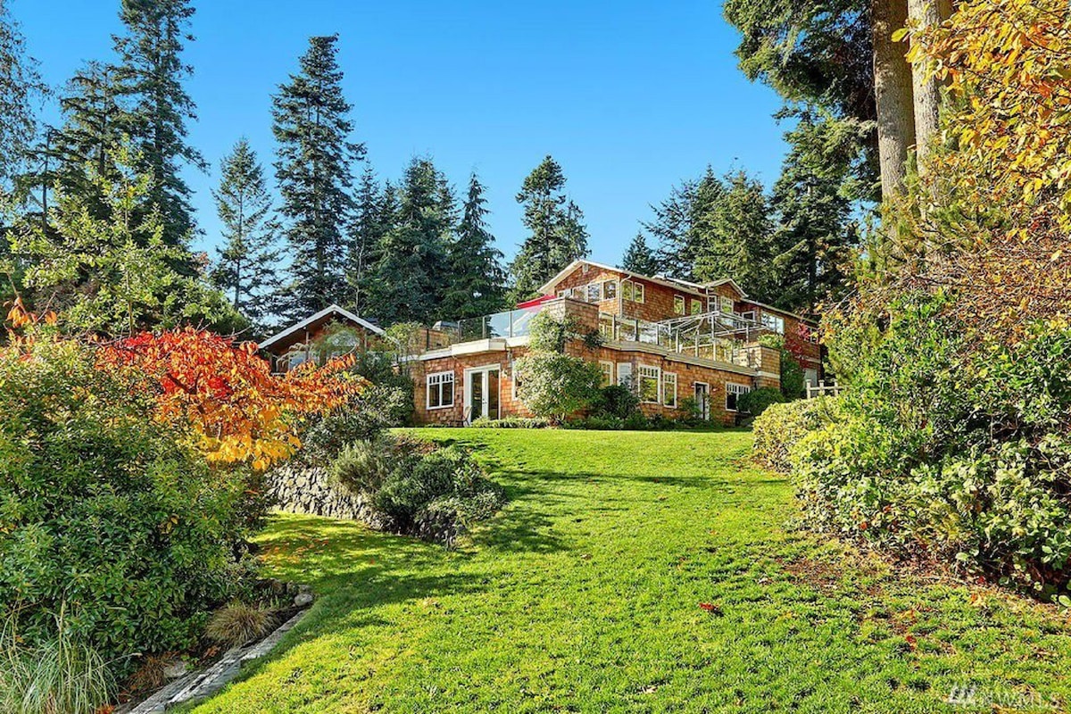 普吉特湾观景庄园（ Puget Sound View Estate ） ，可通往