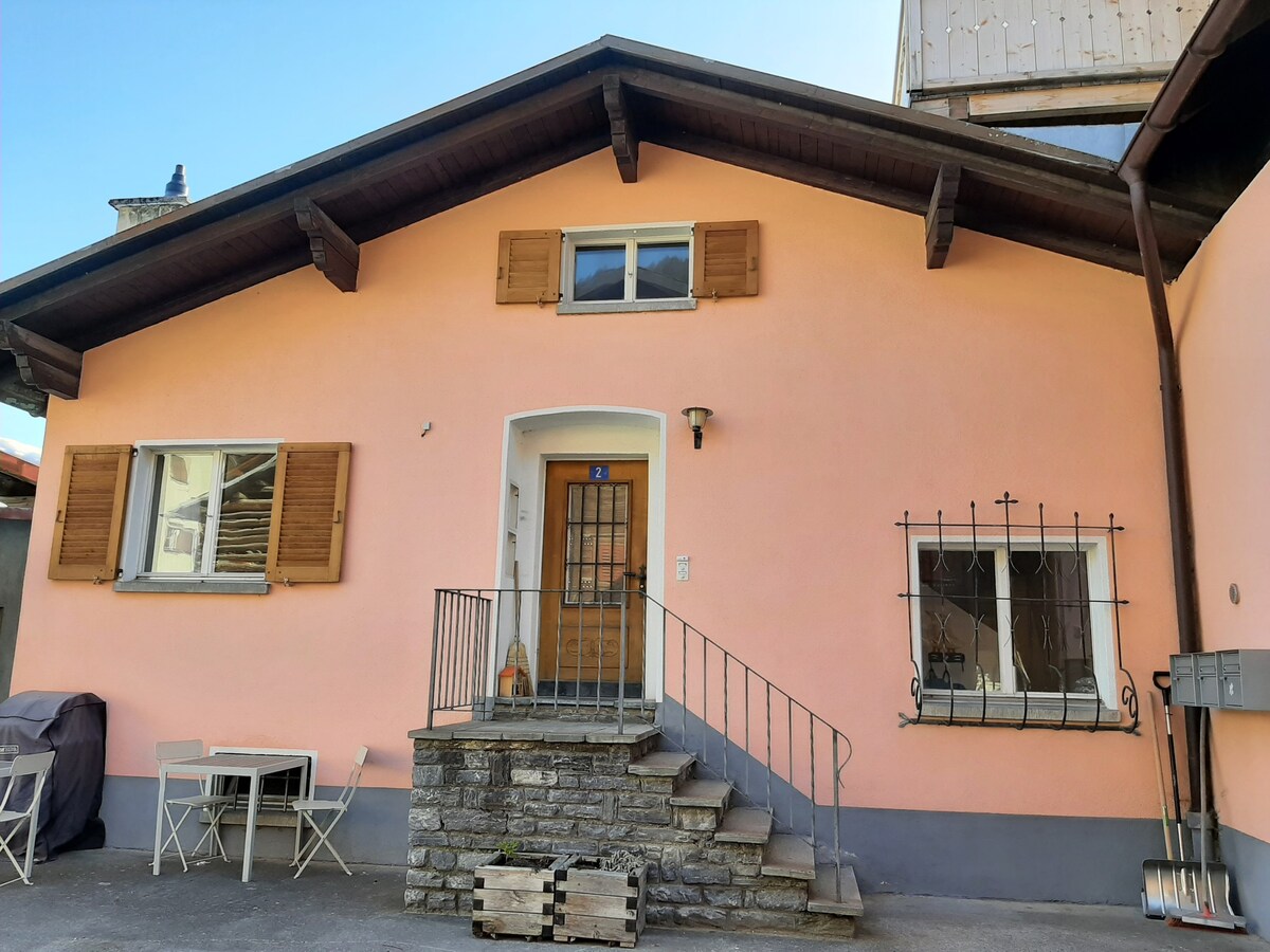 Attraktive 4-Zi-Wohnung in Graubünden