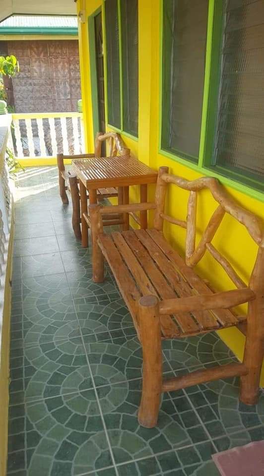 Malapascua Guanna's Bed & Breakfast (Family Room)