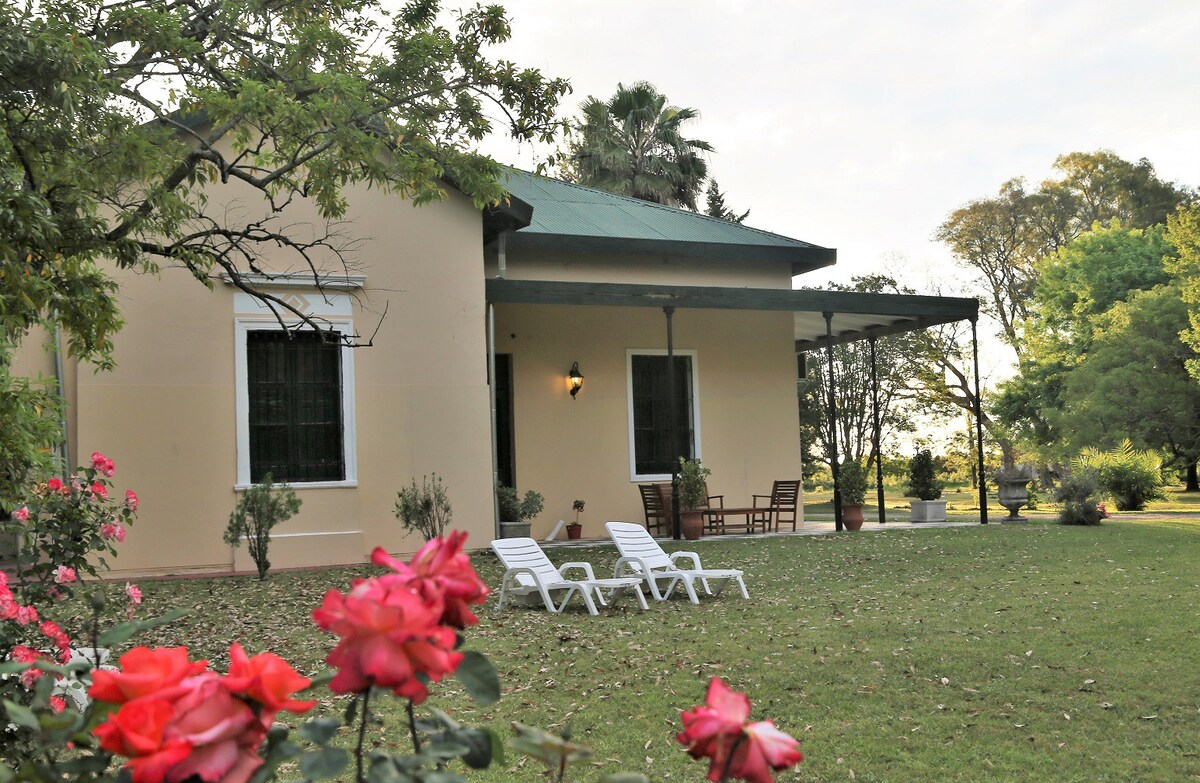 Estancia Santa Adela - Casa de camp