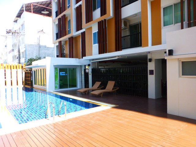 公寓位于市内A 1卧室、游泳池、2个空调单元