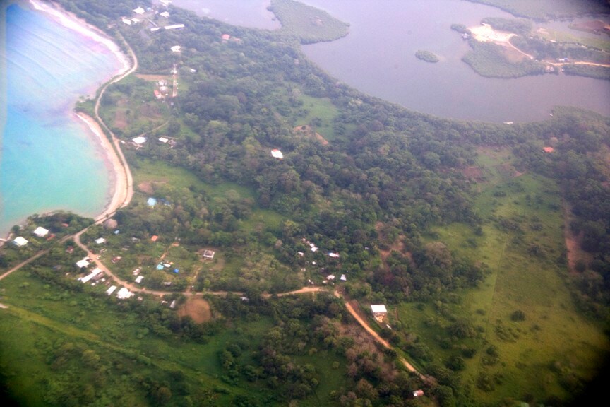 科隆岛（ Isla Colon ）上的豪华山顶别墅