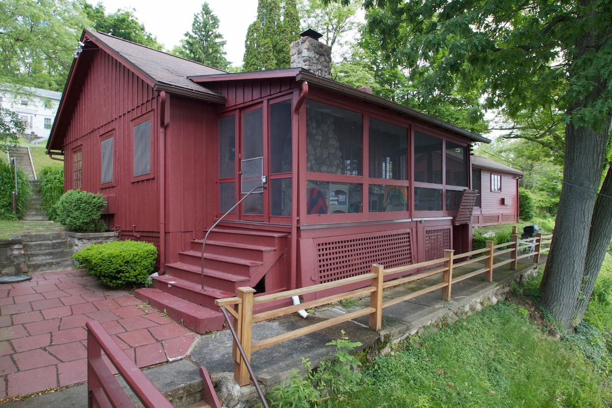 Waterfront Cottages Canandaigua Lake可供7人入住