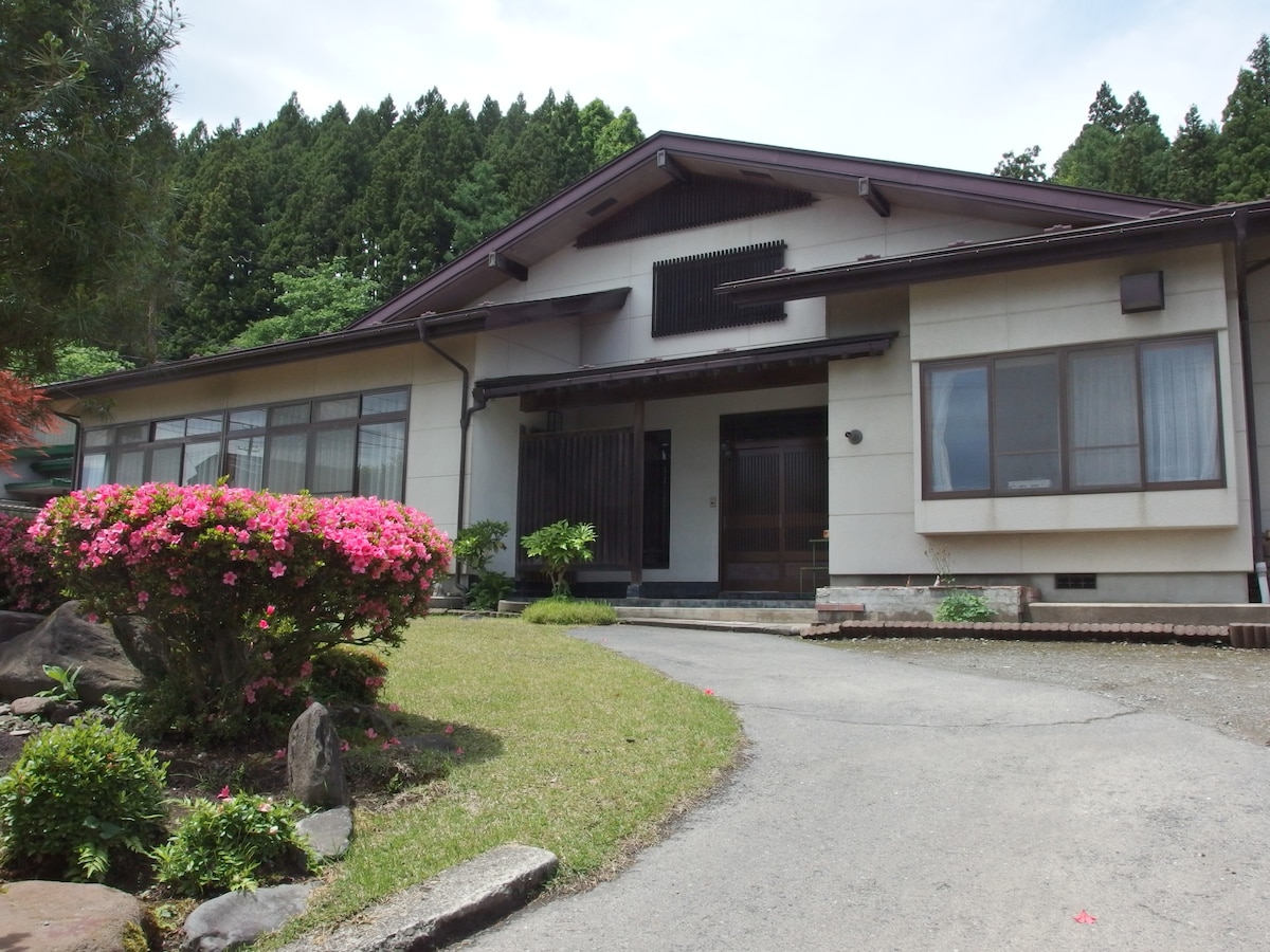 Obara Cottage Inn ：四周绿意盎然