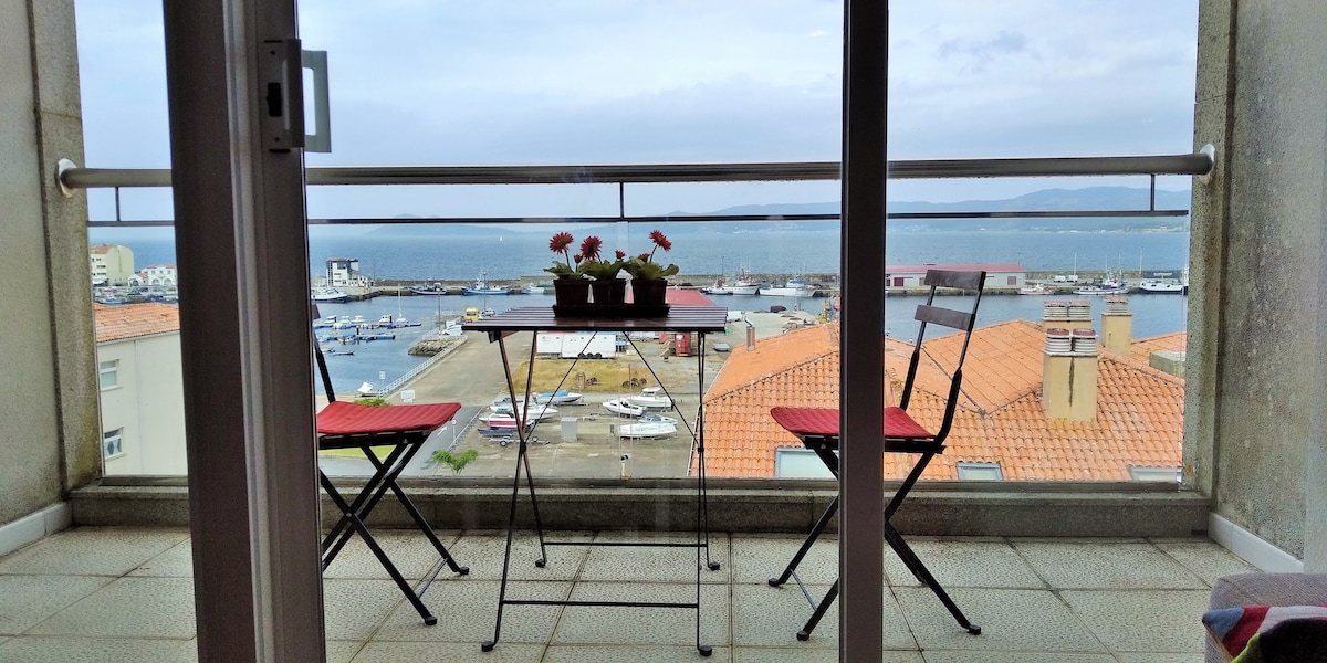 Apartamento con terraza y vistas al mar, Portosín