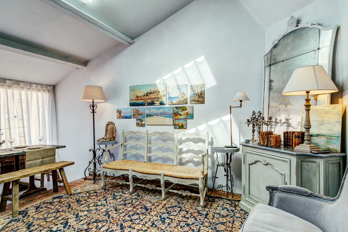 令人惊叹的3卧室联排别墅，位于戛纳市中心