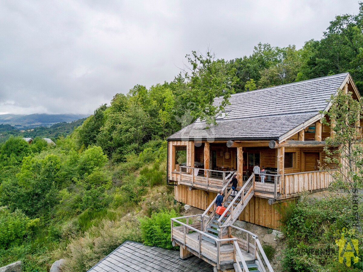 Grande Cabane du Lac