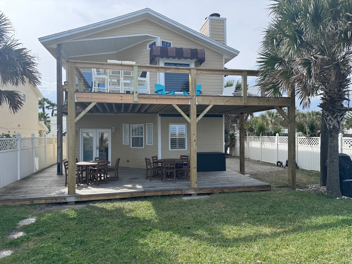 A Street Ocean Front Roc Castle