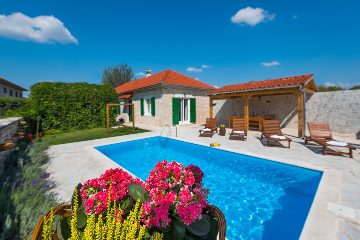 Krka National park holiday house with pool