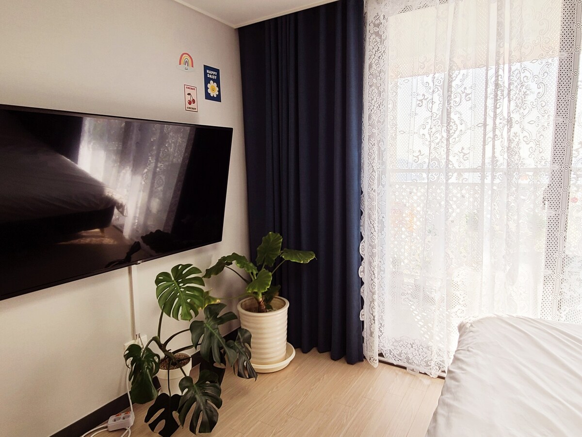 海景。智能电视2.卧室2.[Yeosu]免费停车/宽敞而舒适的空间。
