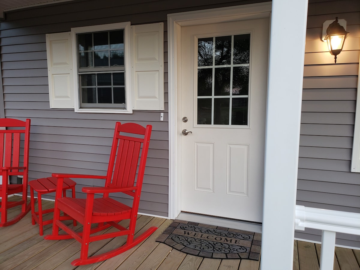 The Red Cabin at Wood Mountain Campground