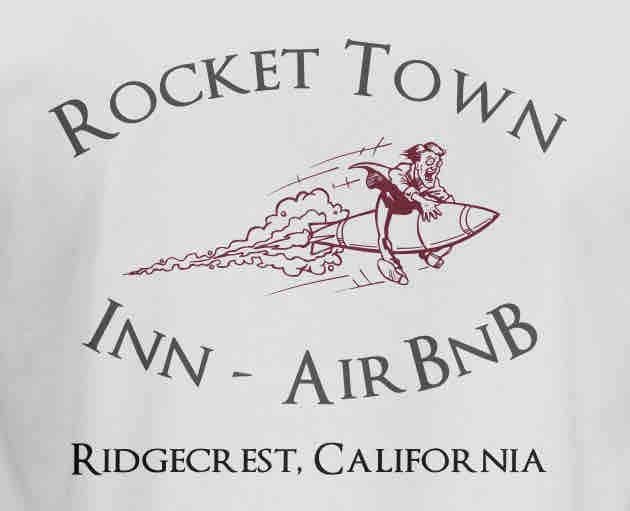 Rocket Town Inn - Master BR - Queen Bed