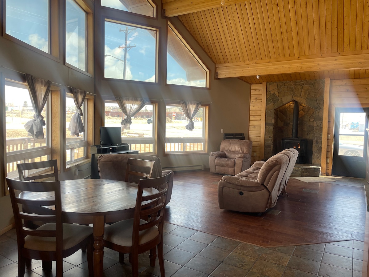 Spacious Cabin Near The Great Sand Dunes