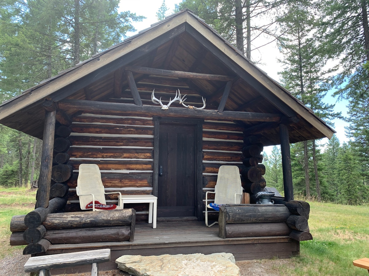 1884 Montana Trapper's Cabin -Idyllic Location
