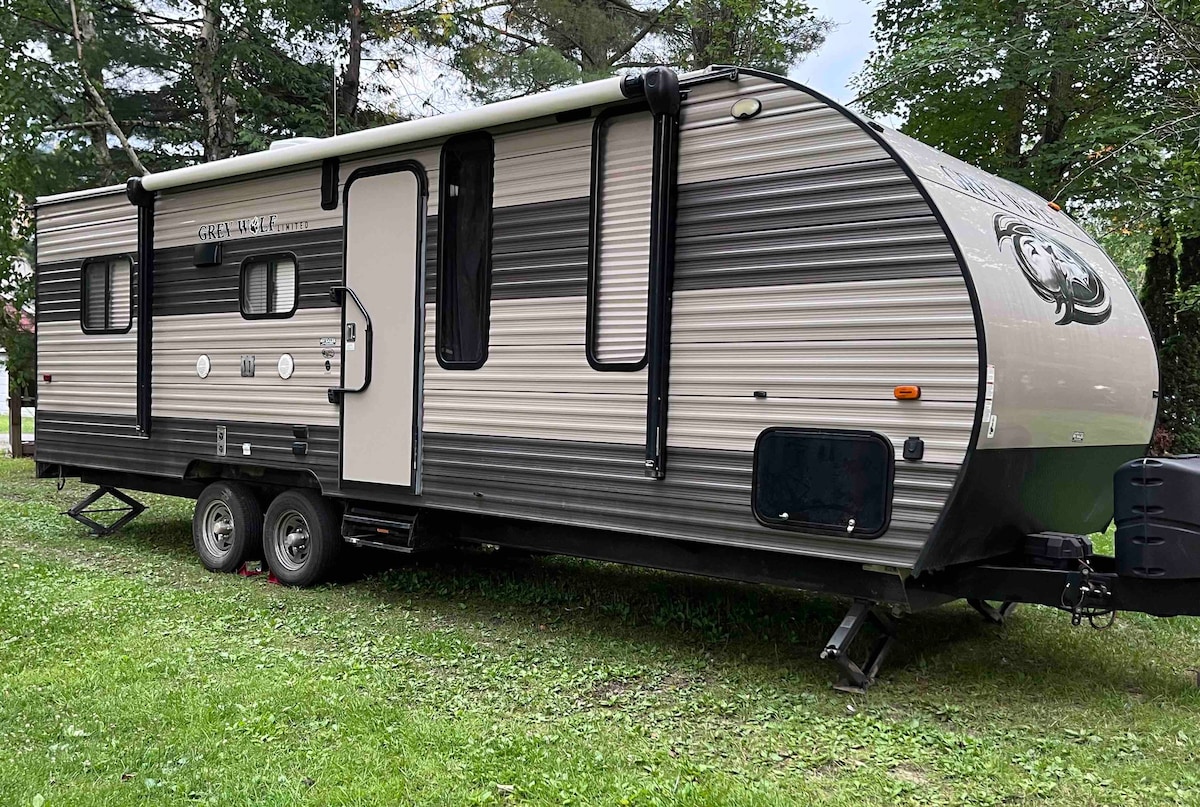 Off-Road Hideout *Cheboygan* Pets Stay FREE