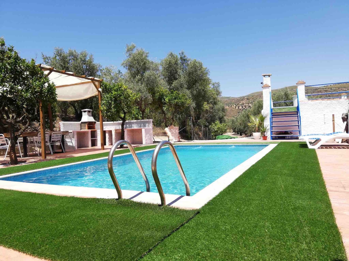 Villa "LOS ABUELOS", piscina privada.