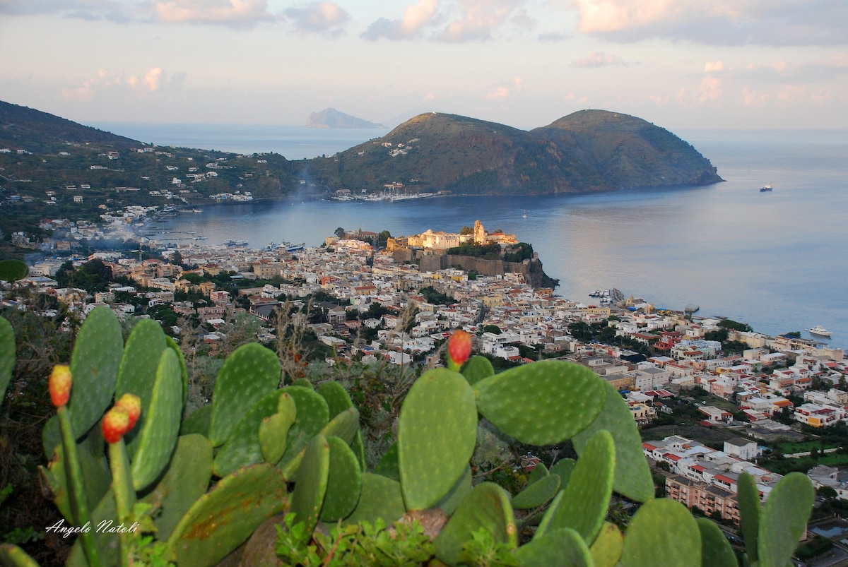 Lipari by the Beach 1 (ROSALIA)