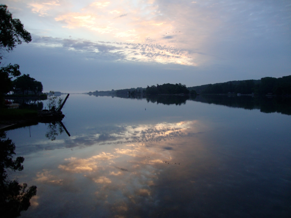 Tar Island Cottage度假胜地