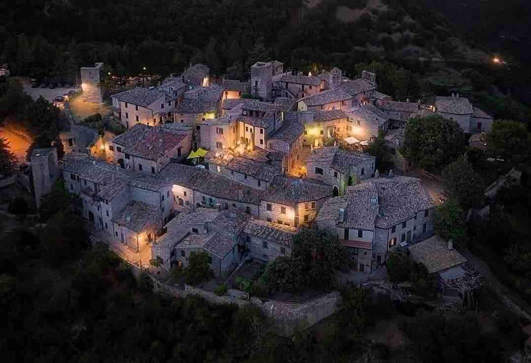 Spello （ Collepino 's Castle ） ，整栋美丽的房子