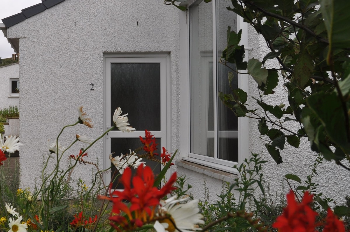 Stunning Lochside Studio, Isle of Skye