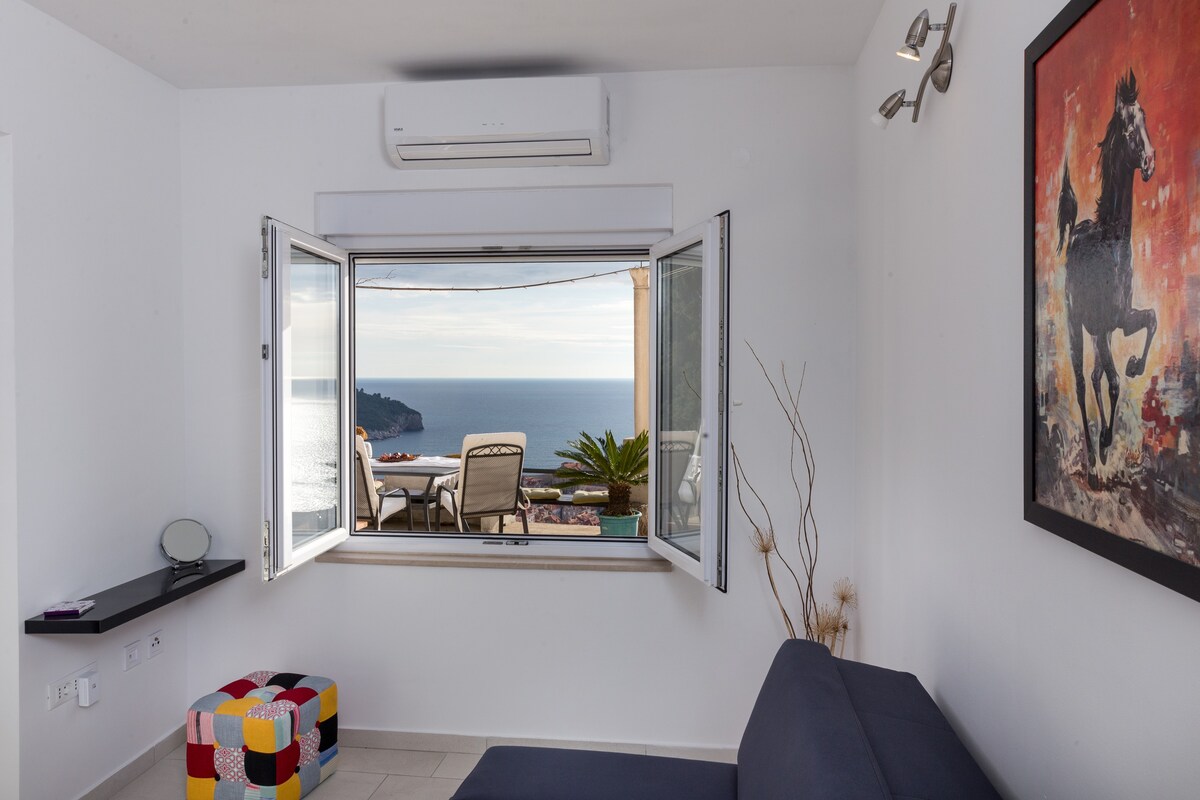Luna热门地区的公寓， 1卧室，可欣赏迷人的海景