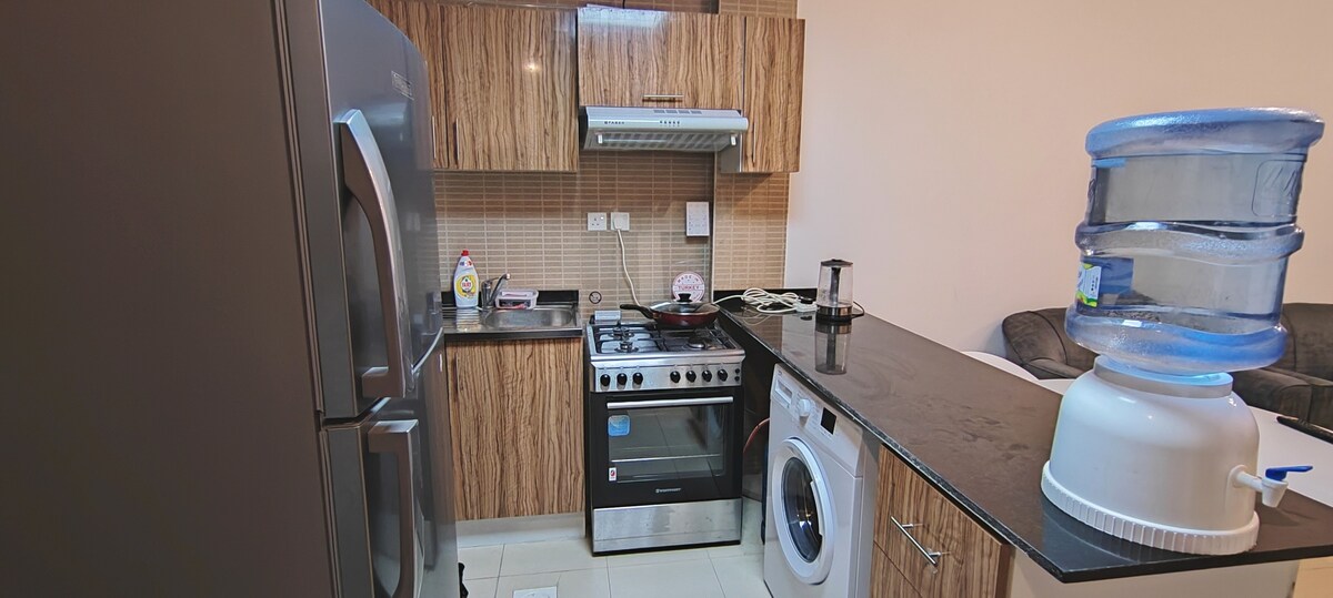 Lovely 1-bedroom Apartment (Long Stays)