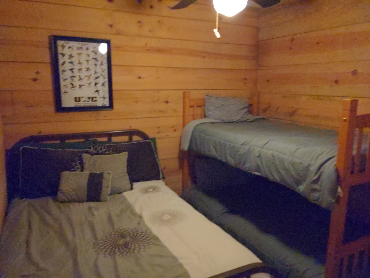 乡村双卧室小木屋