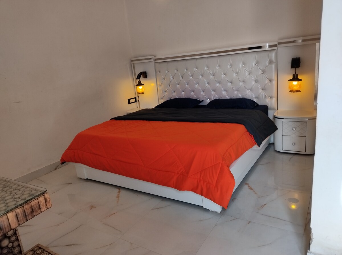 Charming 4-Bedroom Resort