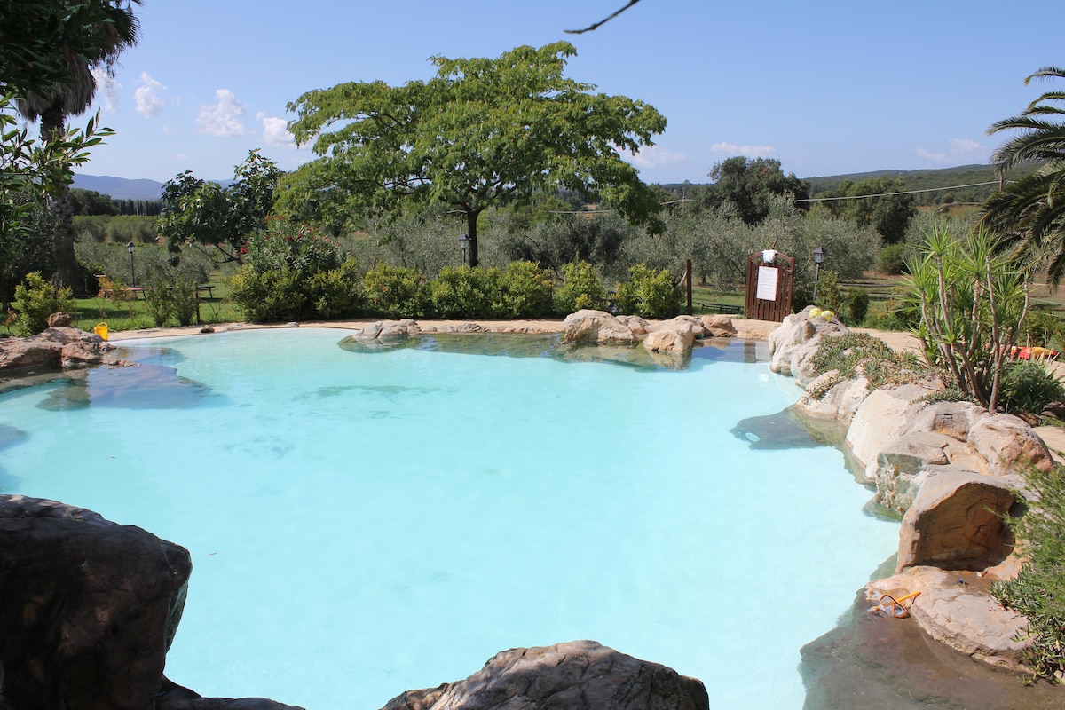 Apartment + pool Maremma Tuscany