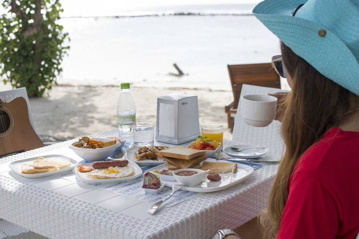 海滩最好的酒店，品尝海鲜和泰国美食