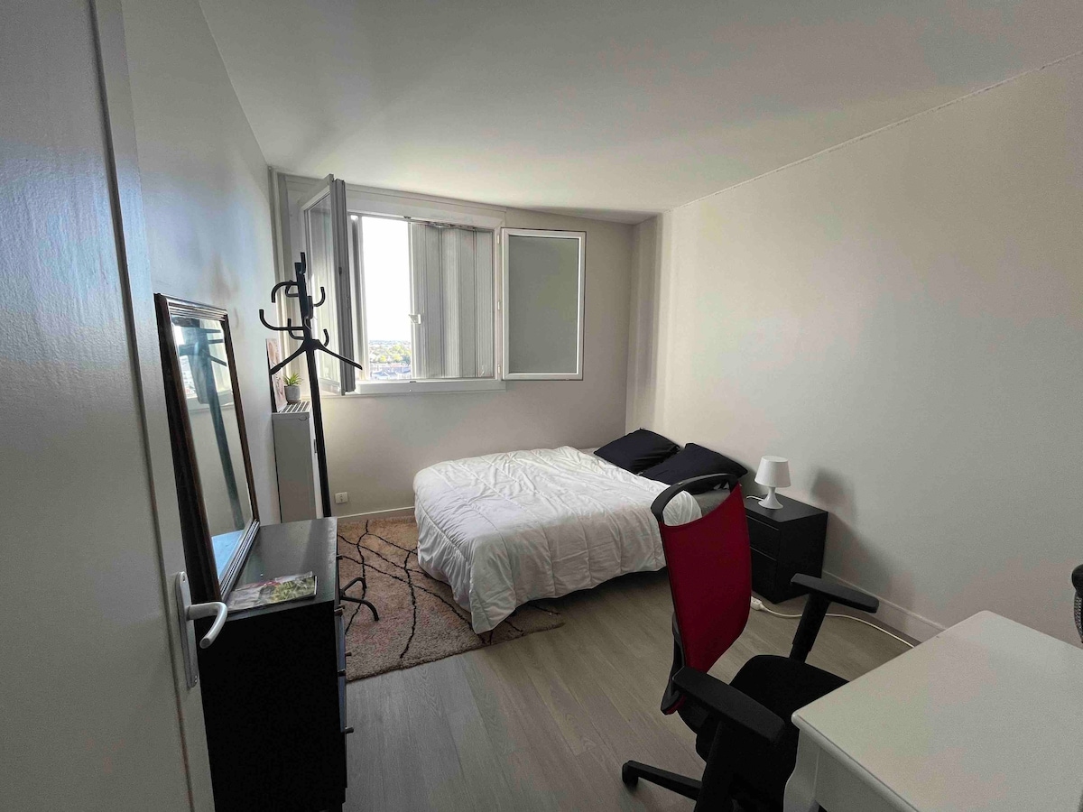 Chambre à louer dans appartement