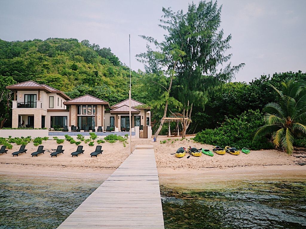 「生活水域ROATAN」露营海湾海滩别墅