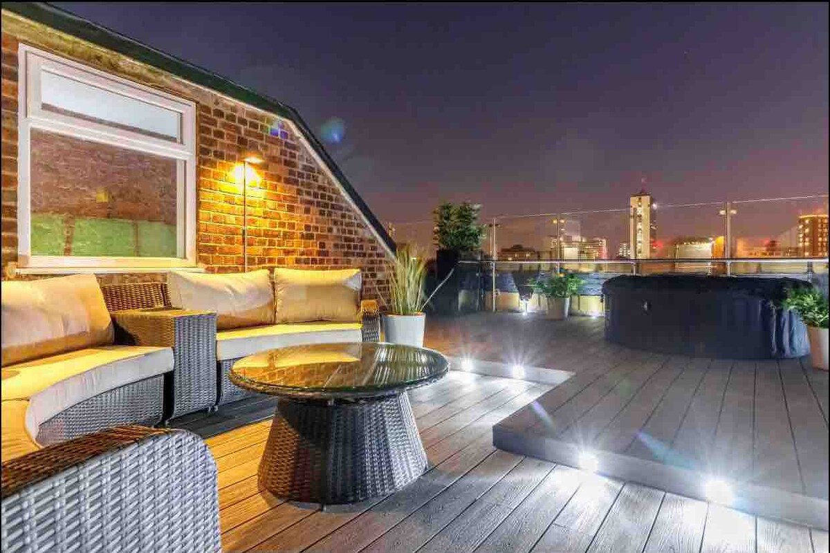 天鹅街联排别墅（ Slps23 ）屋顶露台热水浴缸