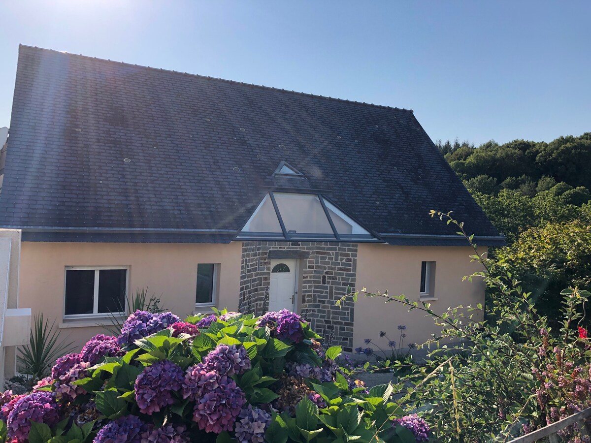 Maison familiale avec spa près de Quimper!