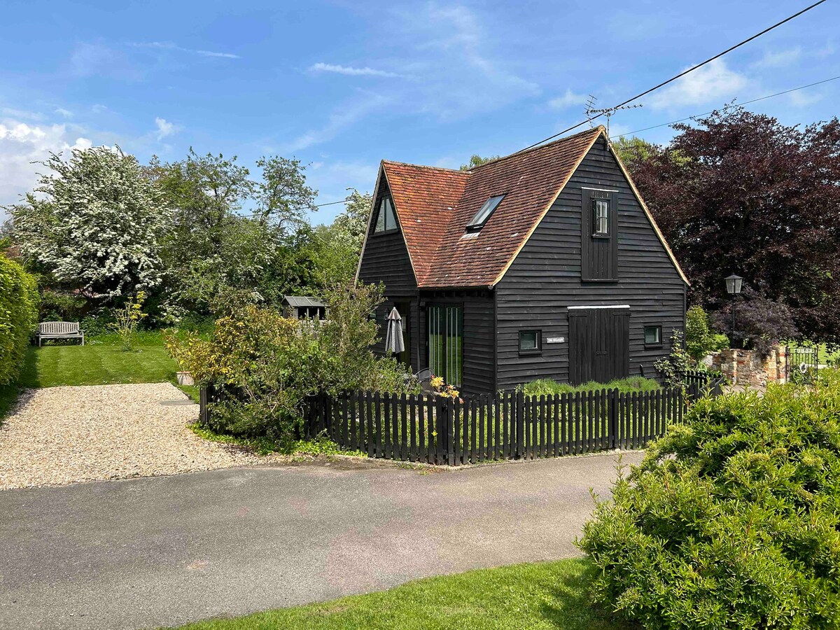 The Granary, Cosy Rural Cottage