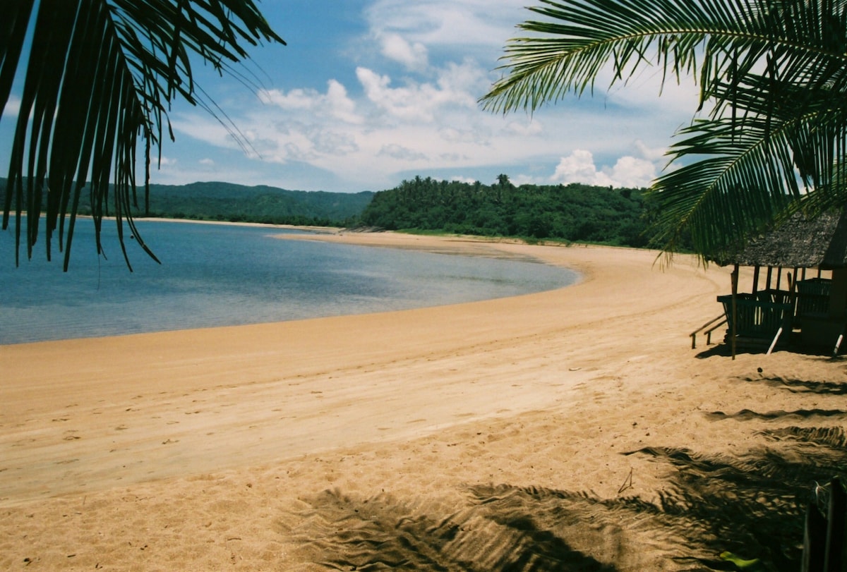 卡兰扬海滩度假村（ Carangyan Beach Resort ） -乡村小屋