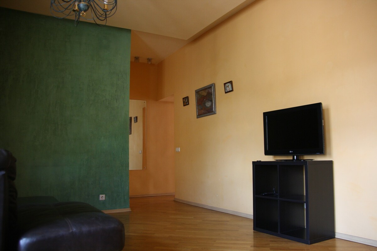 2-room apartment in the center