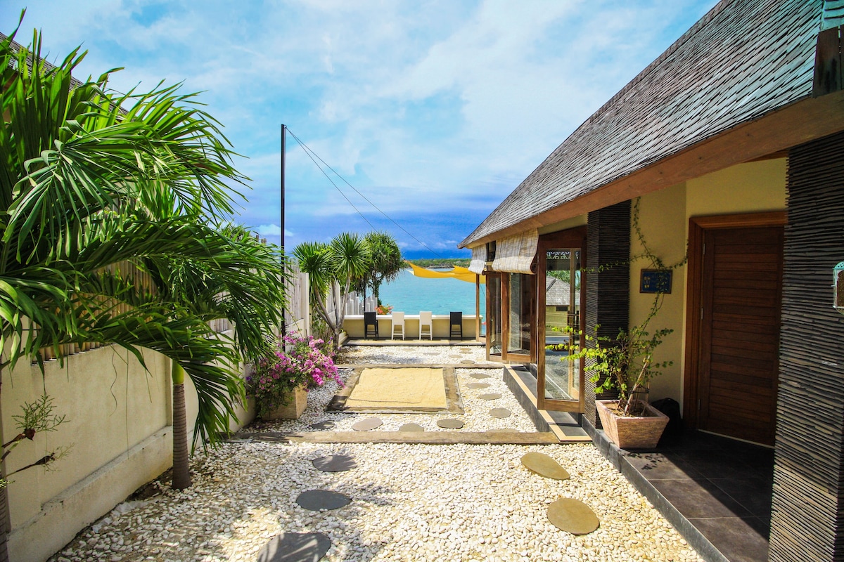 Rindu别墅位于海滨，可欣赏美景。