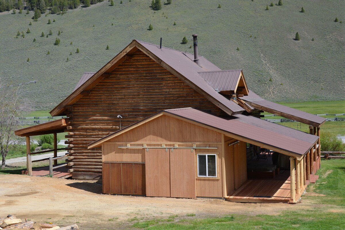 Beckwith Lodge, Sawtooth Mountains, Stanley, Idaho