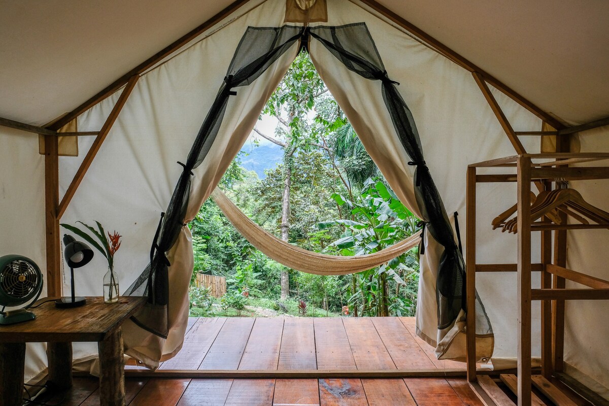 Tucan Glamping Tent at Cascada Elysiana瀑布