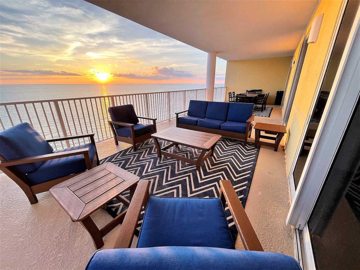 *5-Star* PCBs largest Balcony 4BR/4Ba beachfront