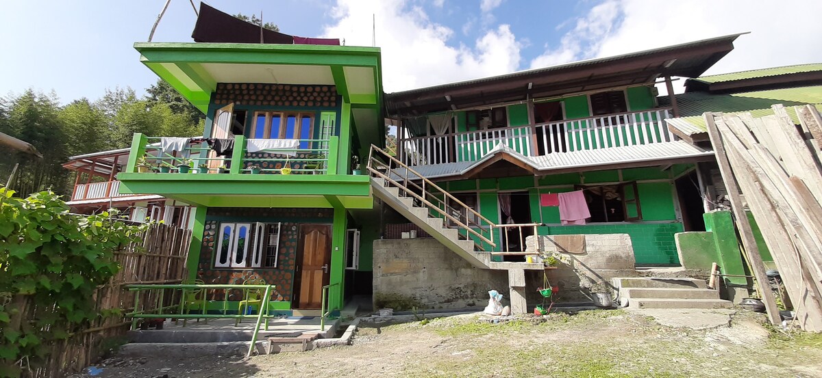 Ziro Valley寄宿家庭乡村小屋。（含餐食）